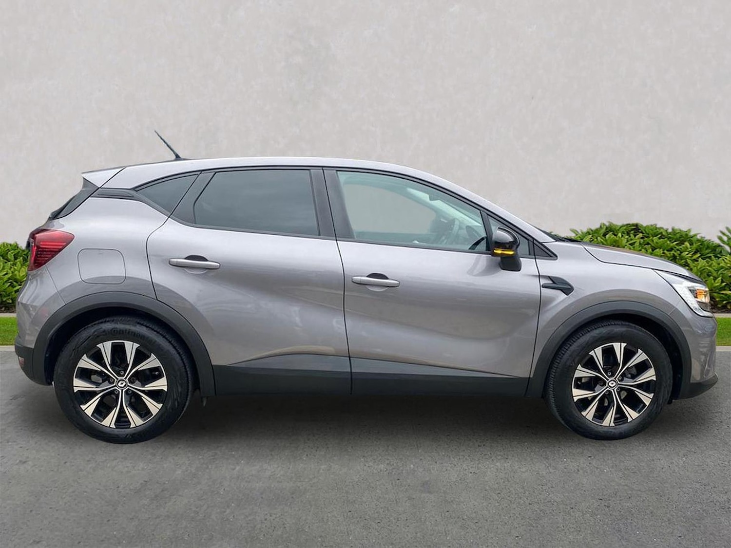 Used Renault Captur 2023 for sale - 78106310: Photo 5