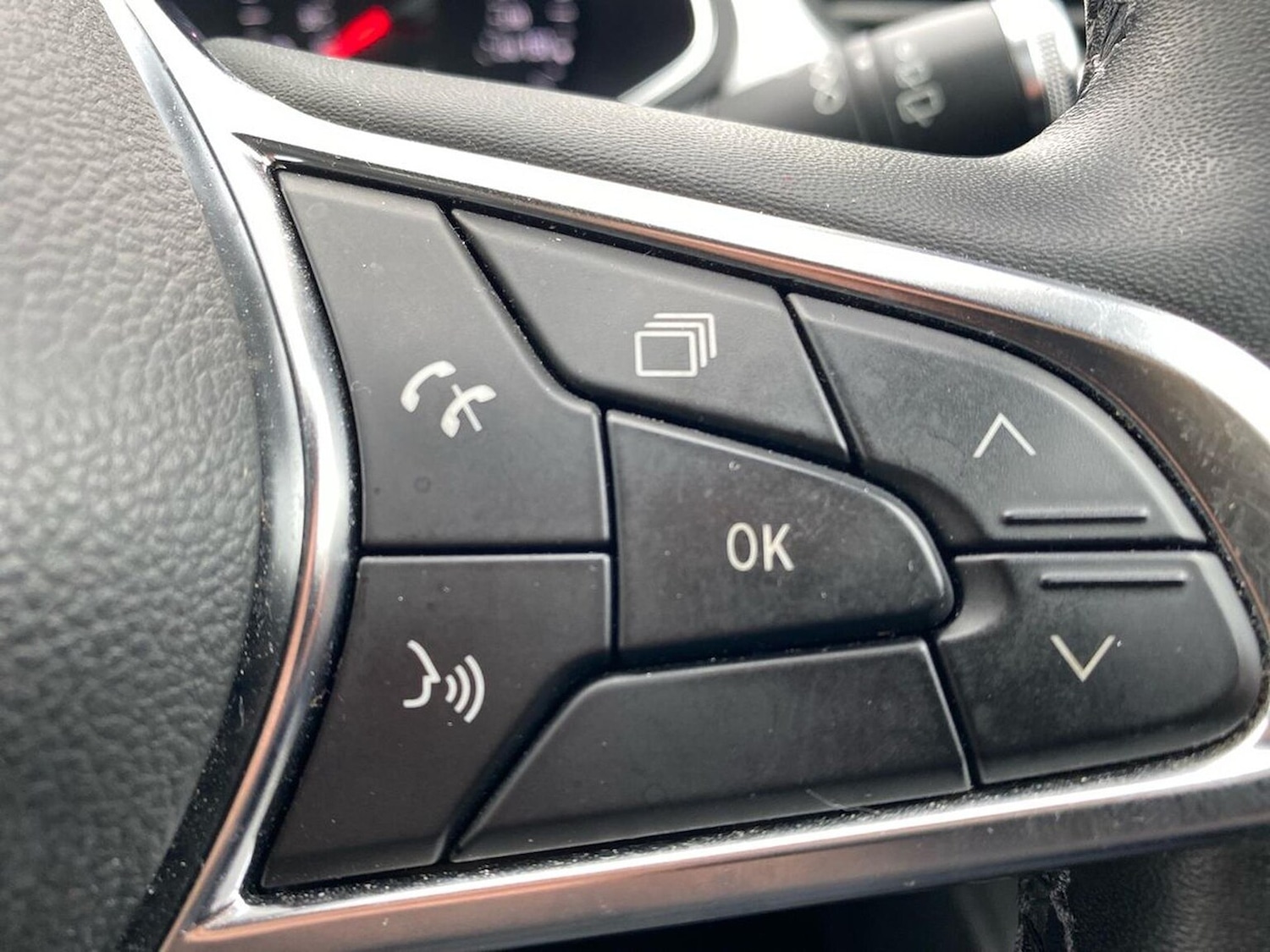 Used Renault Captur 2020 for sale - 76478175: Photo 26