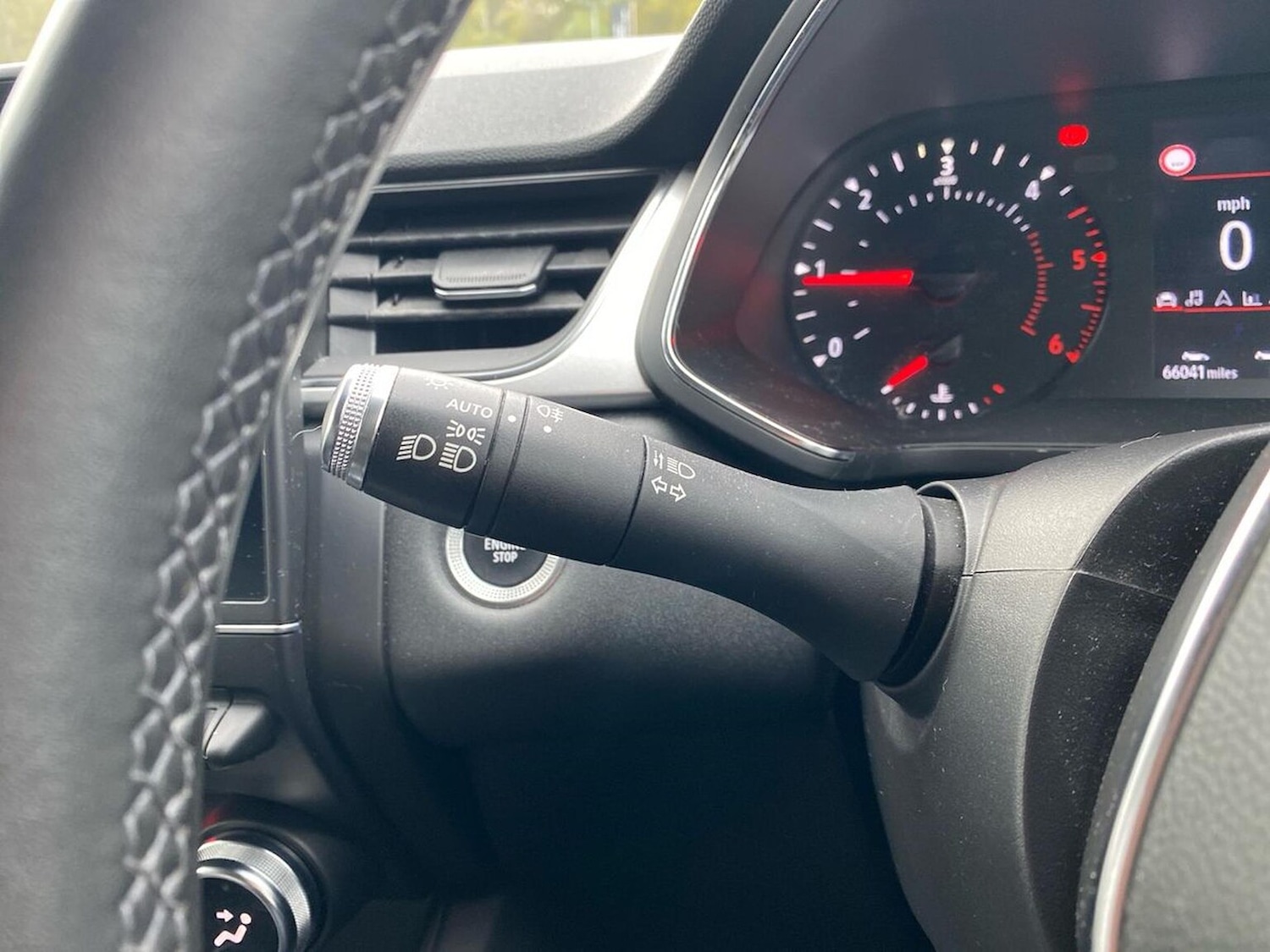 Used Renault Captur 2020 for sale - 76478175: Photo 29