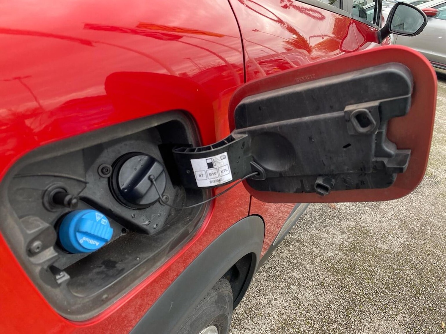 Used Renault Captur 2020 for sale - 76478175: Photo 38