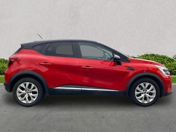 Used Renault Captur 2020 for sale - 76478175: Photo