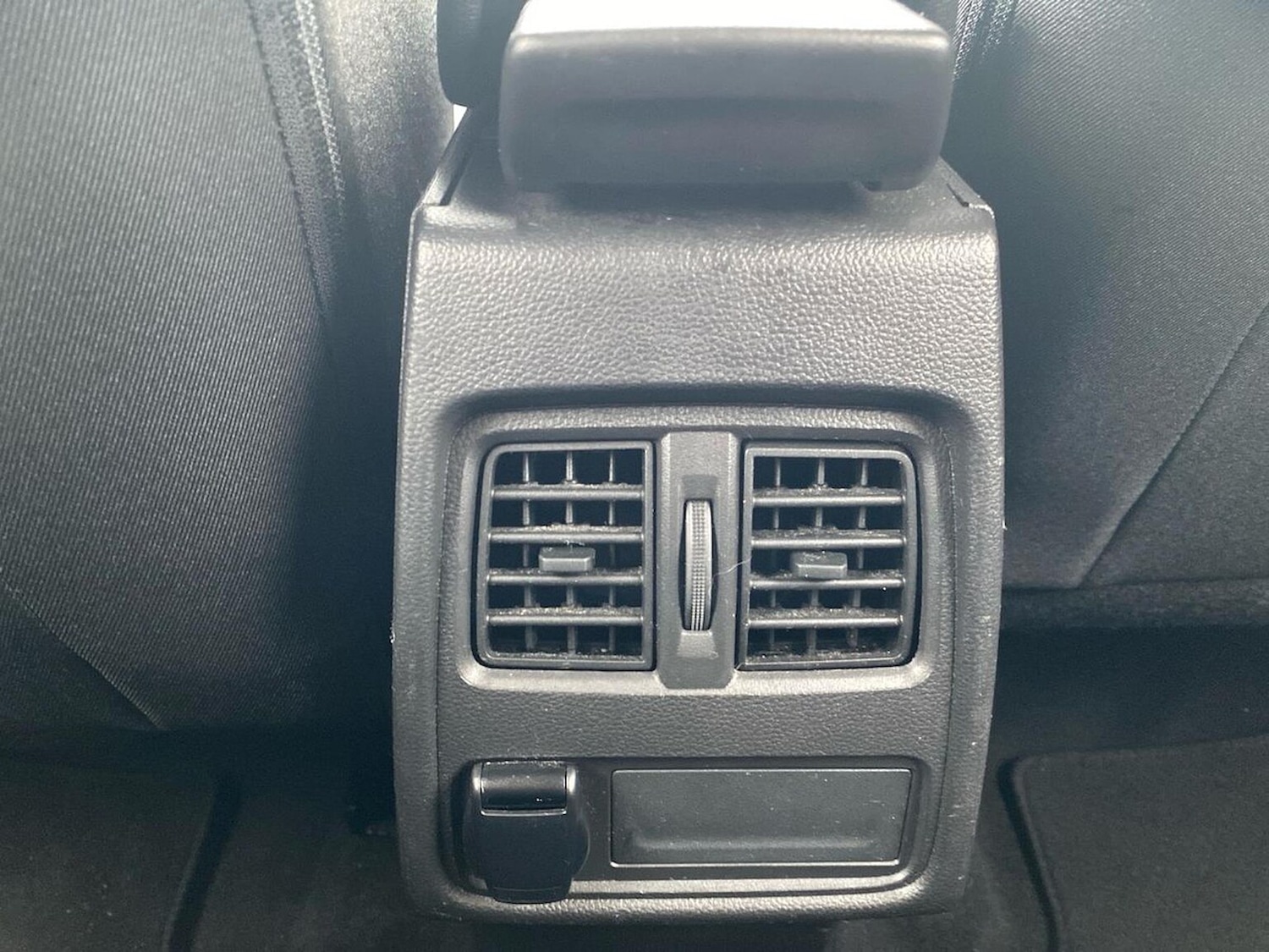 Used Renault Captur 2020 for sale - 76478175: Photo 41