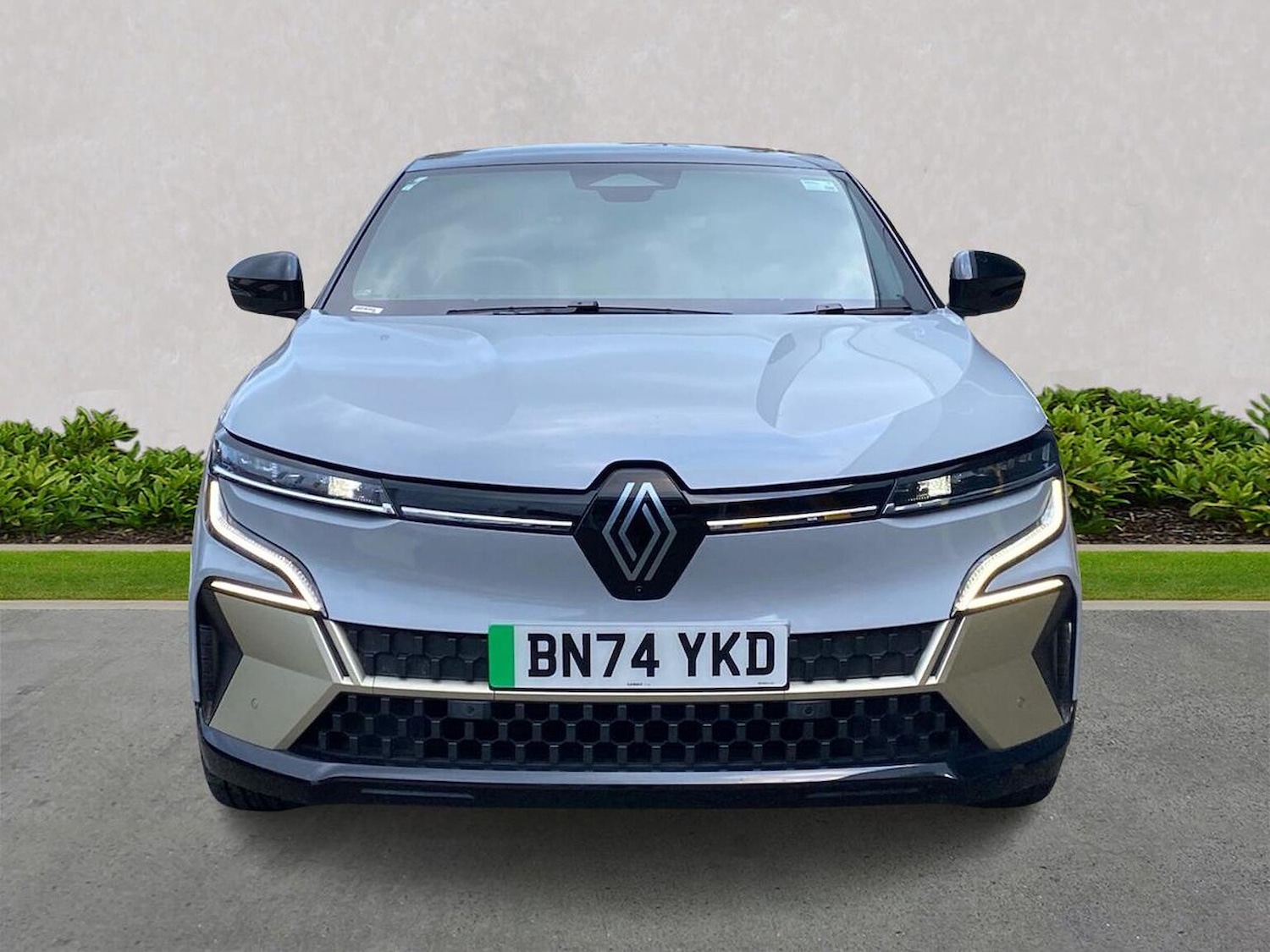 Used Renault Megane E Tech 2024 for sale - 76510734: Photo 5