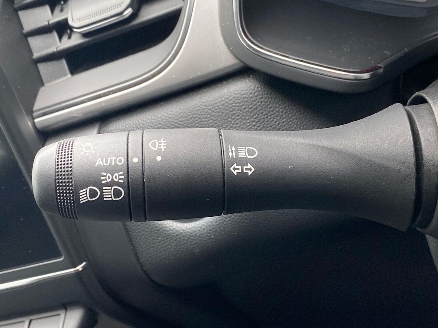 Used Renault Captur 2022 for sale - 76134242: Photo 28