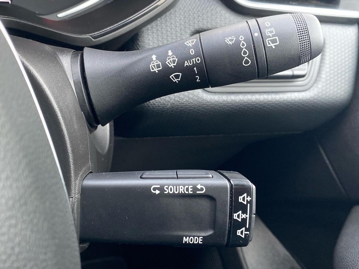 Used Renault Clio 2022 for sale - 78139590: Photo 31