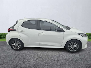 Used Mazda Mazda2 HYBRID 2023 for sale - 79417791: Photo