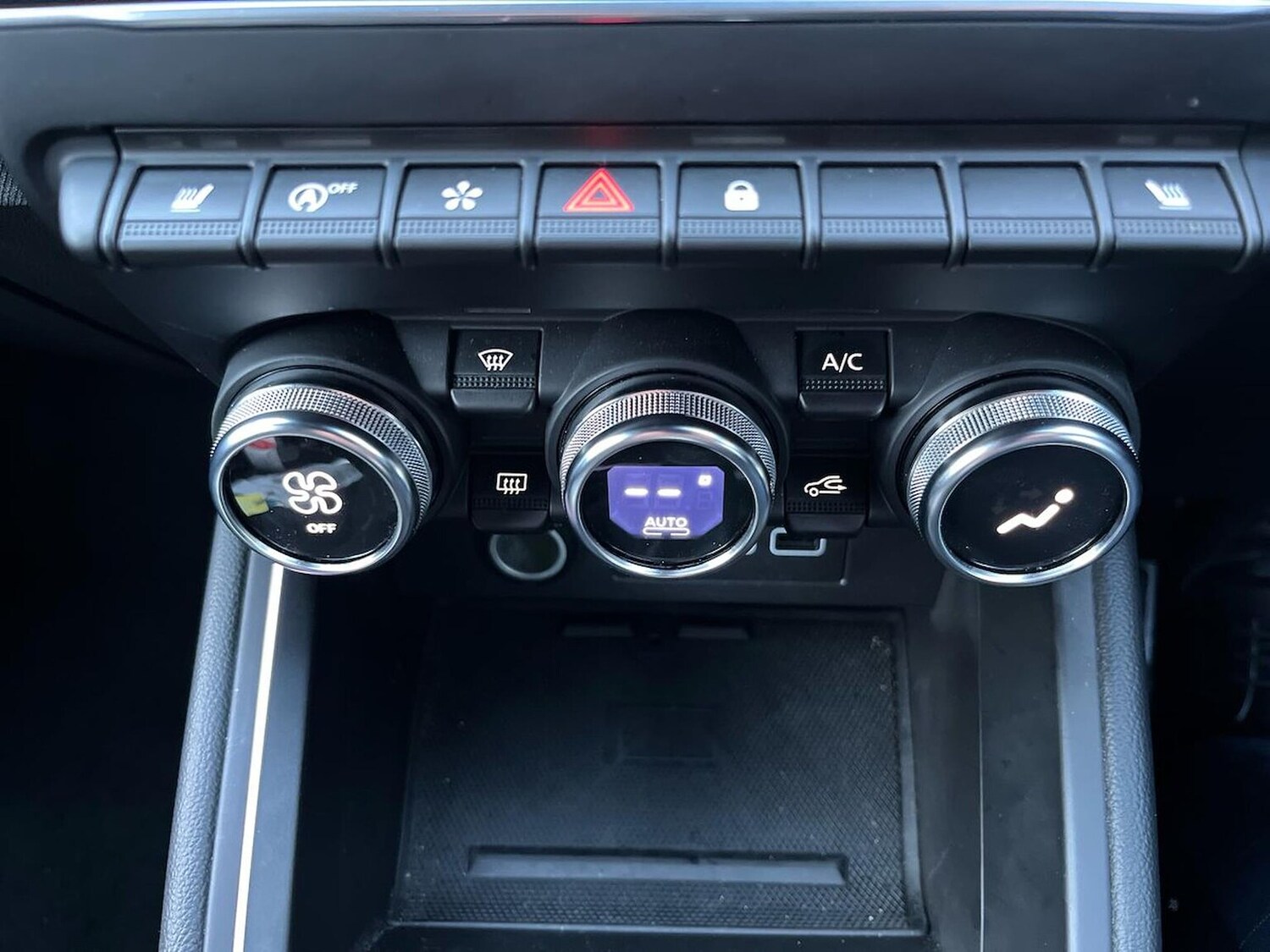 Used Renault Clio 2025 for sale - 77488343: Photo 22