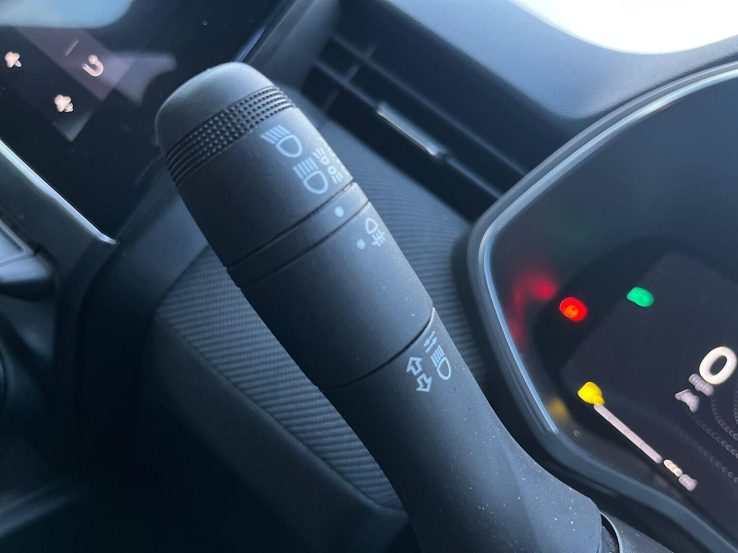 Used Renault Clio 2025 for sale - 77488343: Photo 29