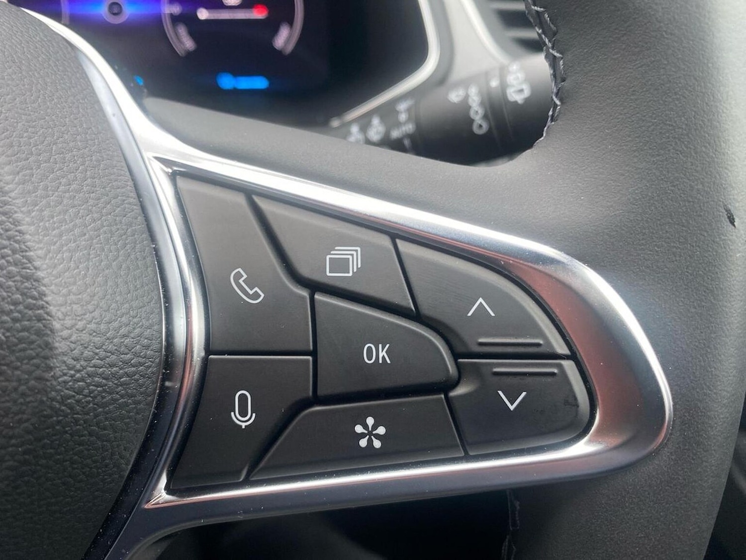 Used Renault Captur 2024 for sale - 76974590: Photo 27