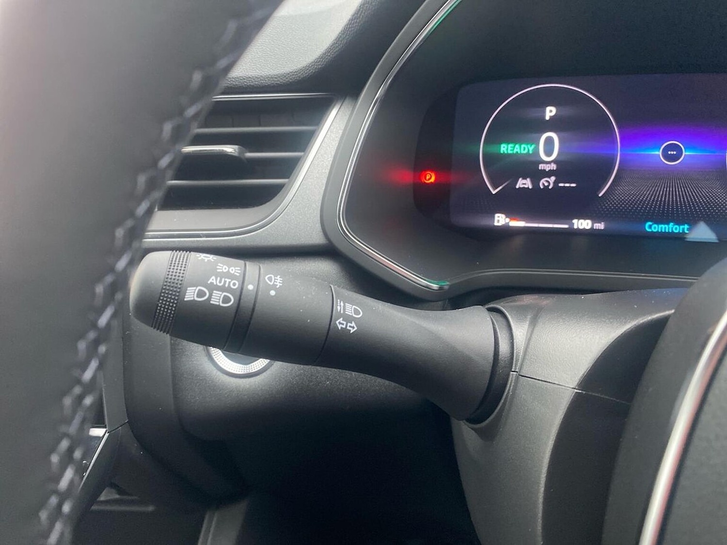 Used Renault Captur 2024 for sale - 76974590: Photo 28