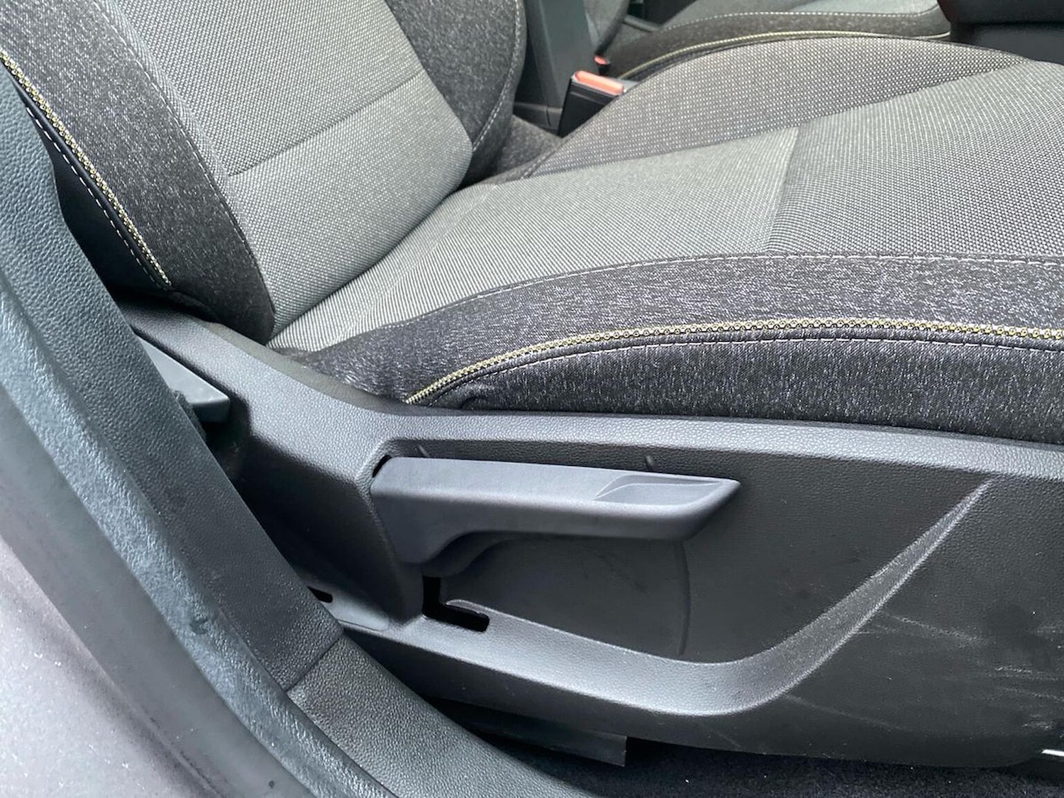 Used Renault Captur 2024 for sale - 76974590: Photo 30