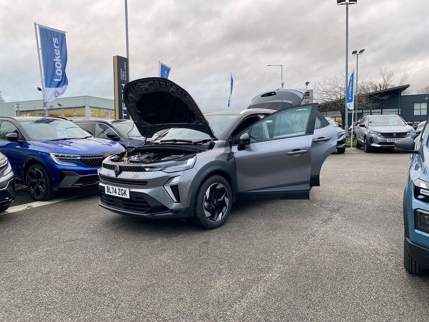 Used Renault Captur 2024 for sale - 76974590: Photo 40