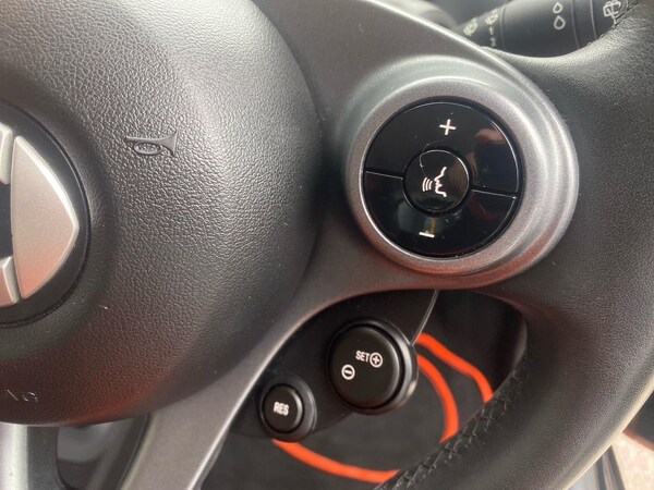 Used smart fortwo 2015 for sale - 76149455: Photo 23