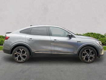 Used Renault Arkana 2023 for sale - 78060612: Photo