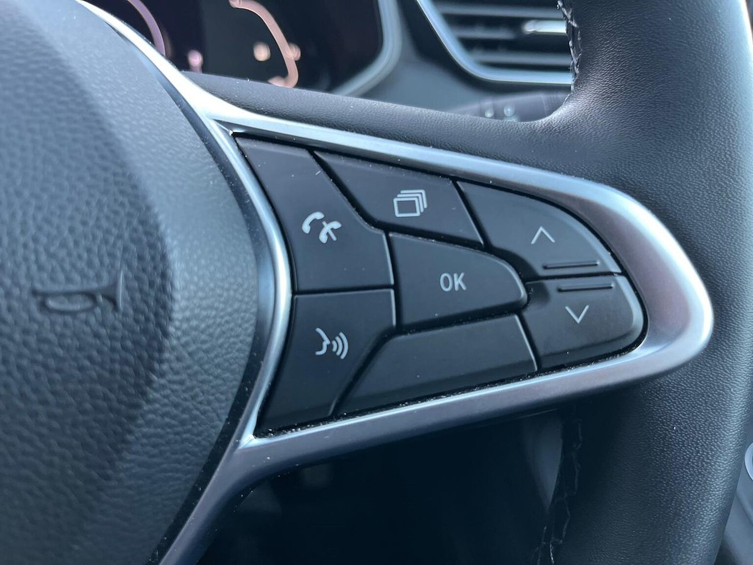 Used Renault Clio 2023 for sale - 76605575: Photo 26