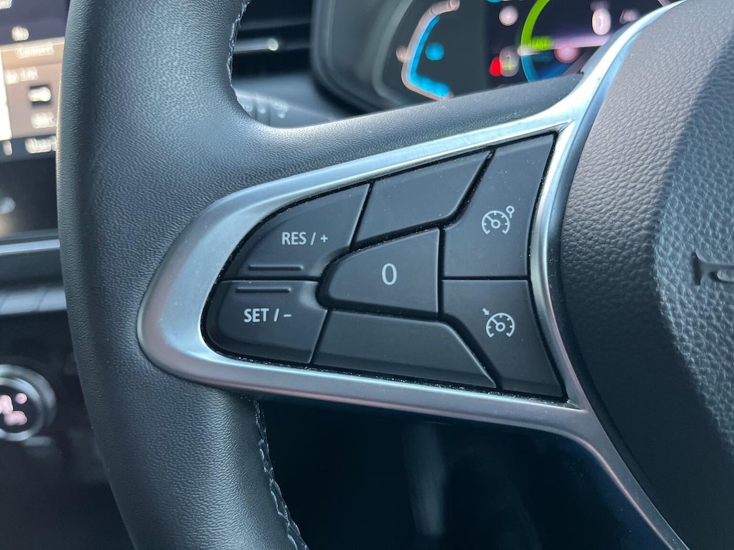 Used Renault Clio 2023 for sale - 76605575: Photo 27