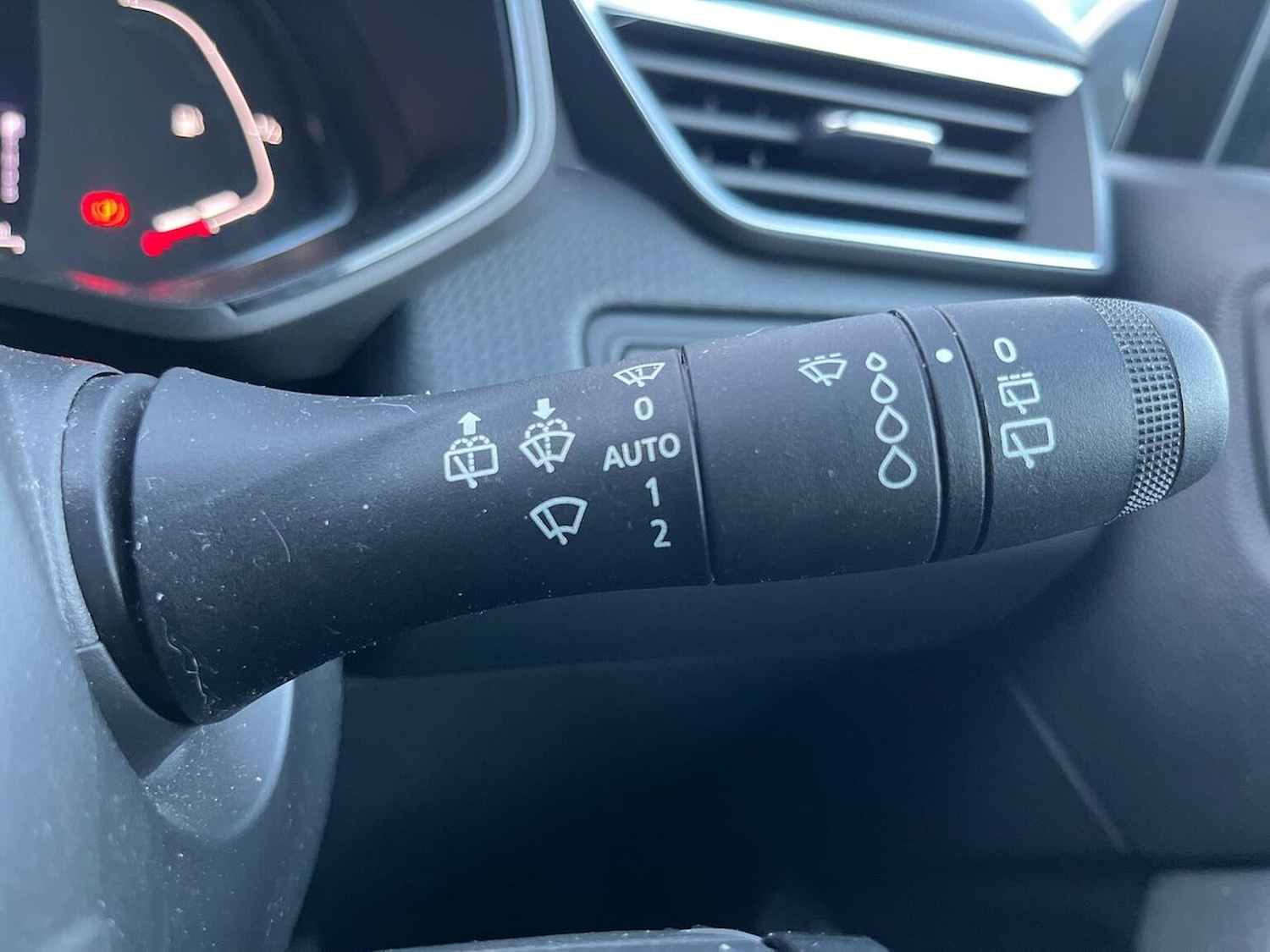 Used Renault Clio 2023 for sale - 76605575: Photo 28