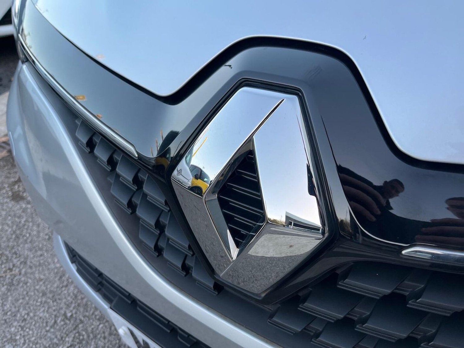 Used Renault Clio 2023 for sale - 76605575: Photo 33