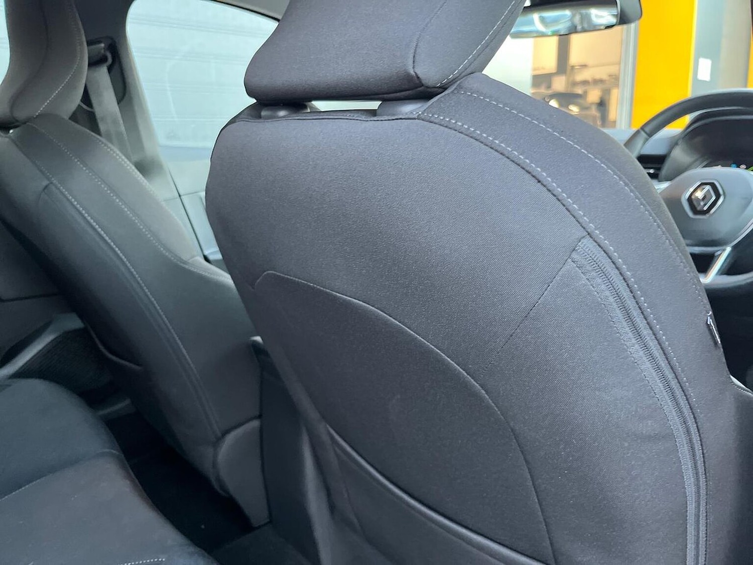 Used Renault Clio 2023 for sale - 76605575: Photo 39