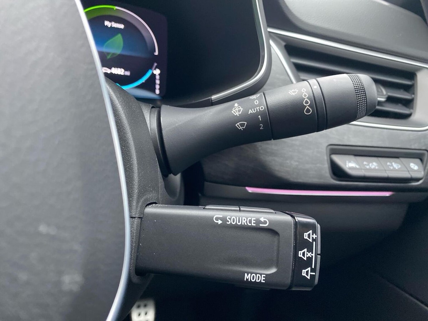 Used Renault Arkana 2023 for sale - 77984047: Photo 28