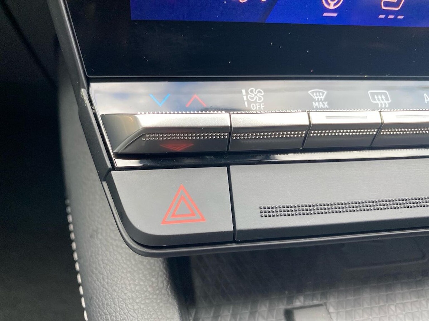 Used Renault Megane E Tech 2024 for sale - 76554236: Photo 22