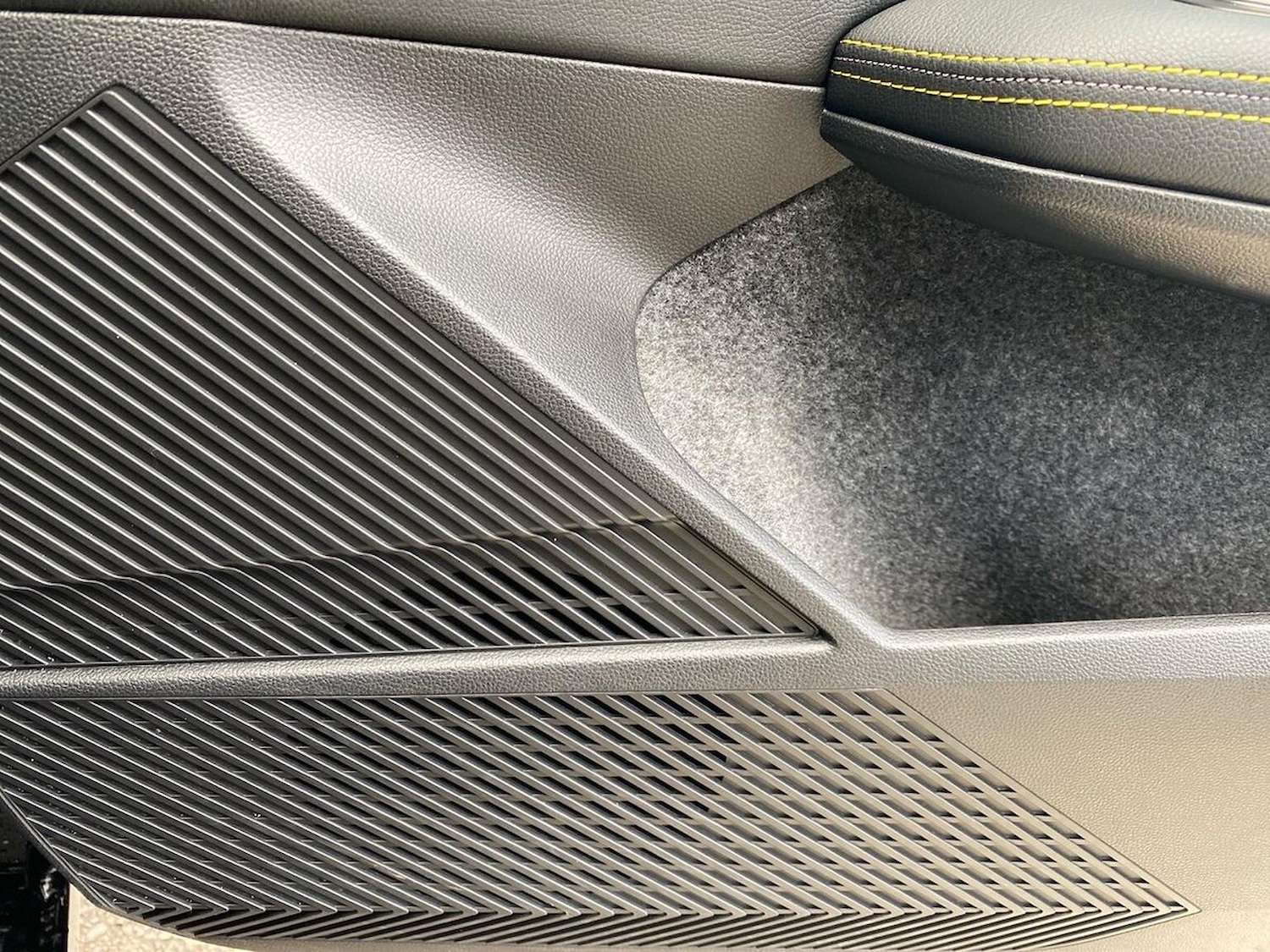 Used Renault Megane E Tech 2024 for sale - 76554236: Photo 31