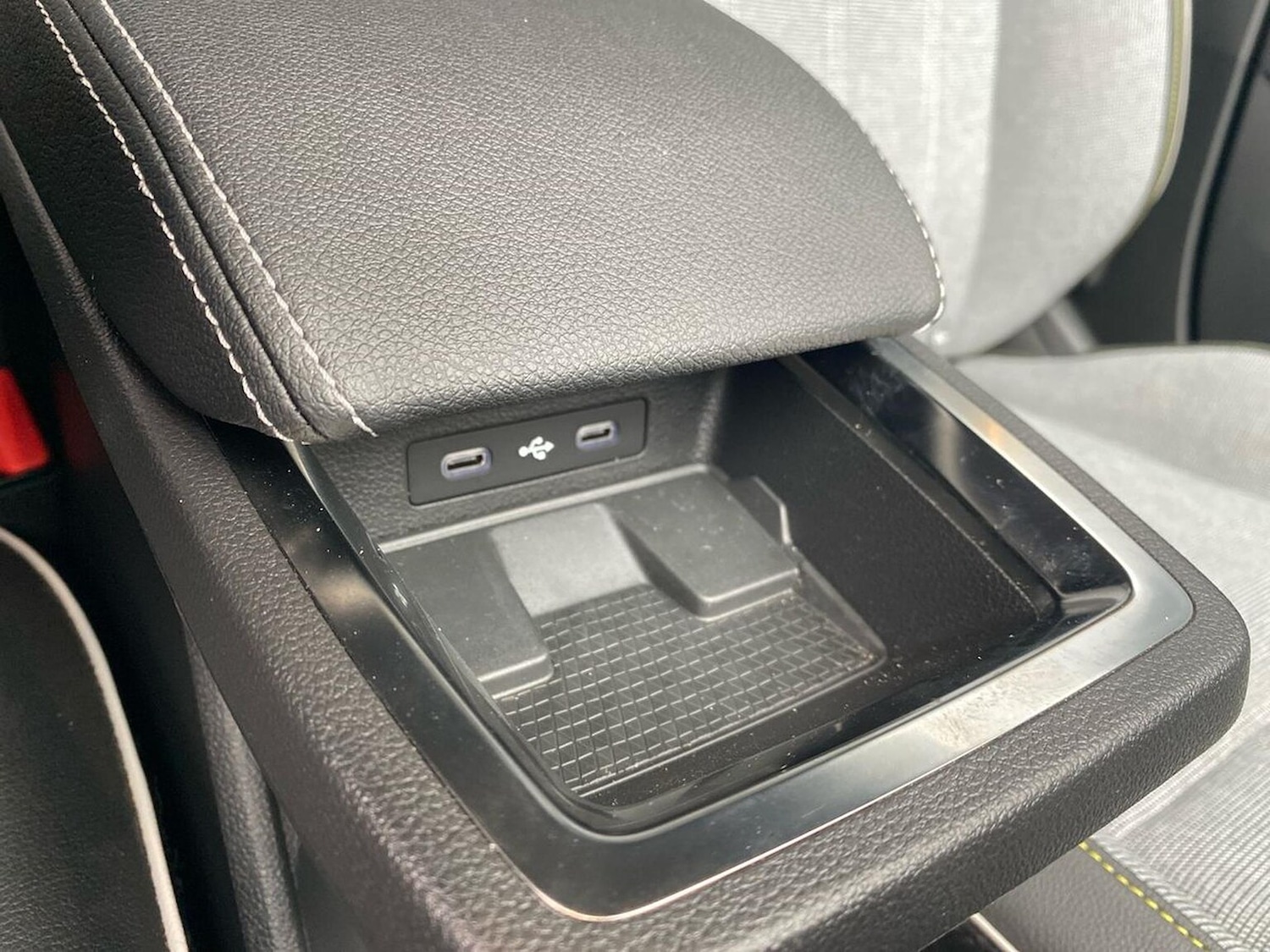 Used Renault Megane E Tech 2024 for sale - 76554236: Photo 40