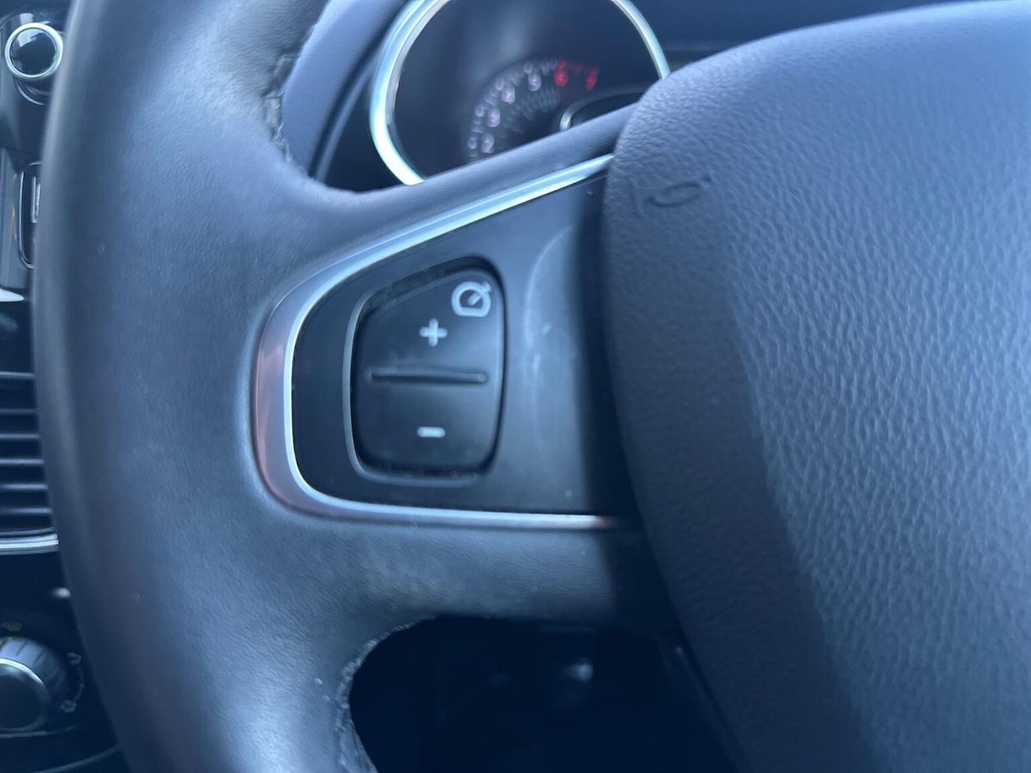 Used Renault Clio 2019 for sale - 77096975: Photo 27