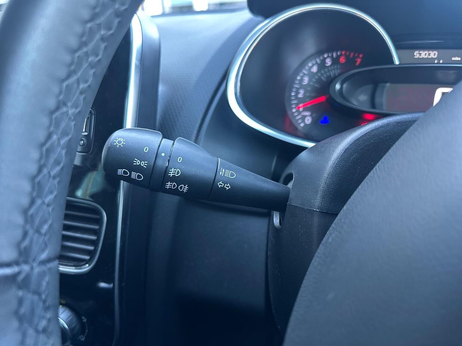 Used Renault Clio 2019 for sale - 77096975: Photo 28