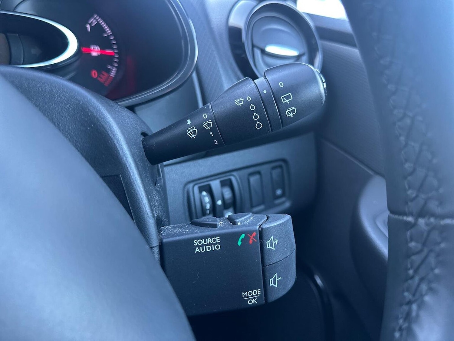 Used Renault Clio 2019 for sale - 77096975: Photo 29