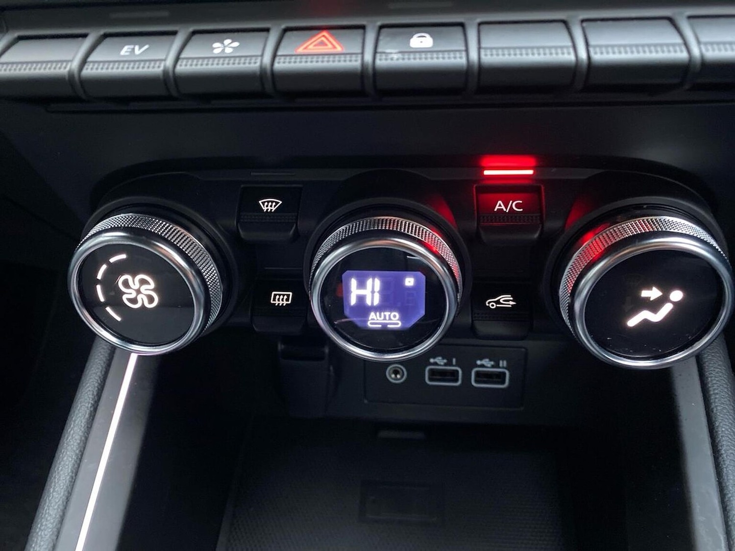 Used Renault Clio 2024 for sale - 77033498: Photo 14