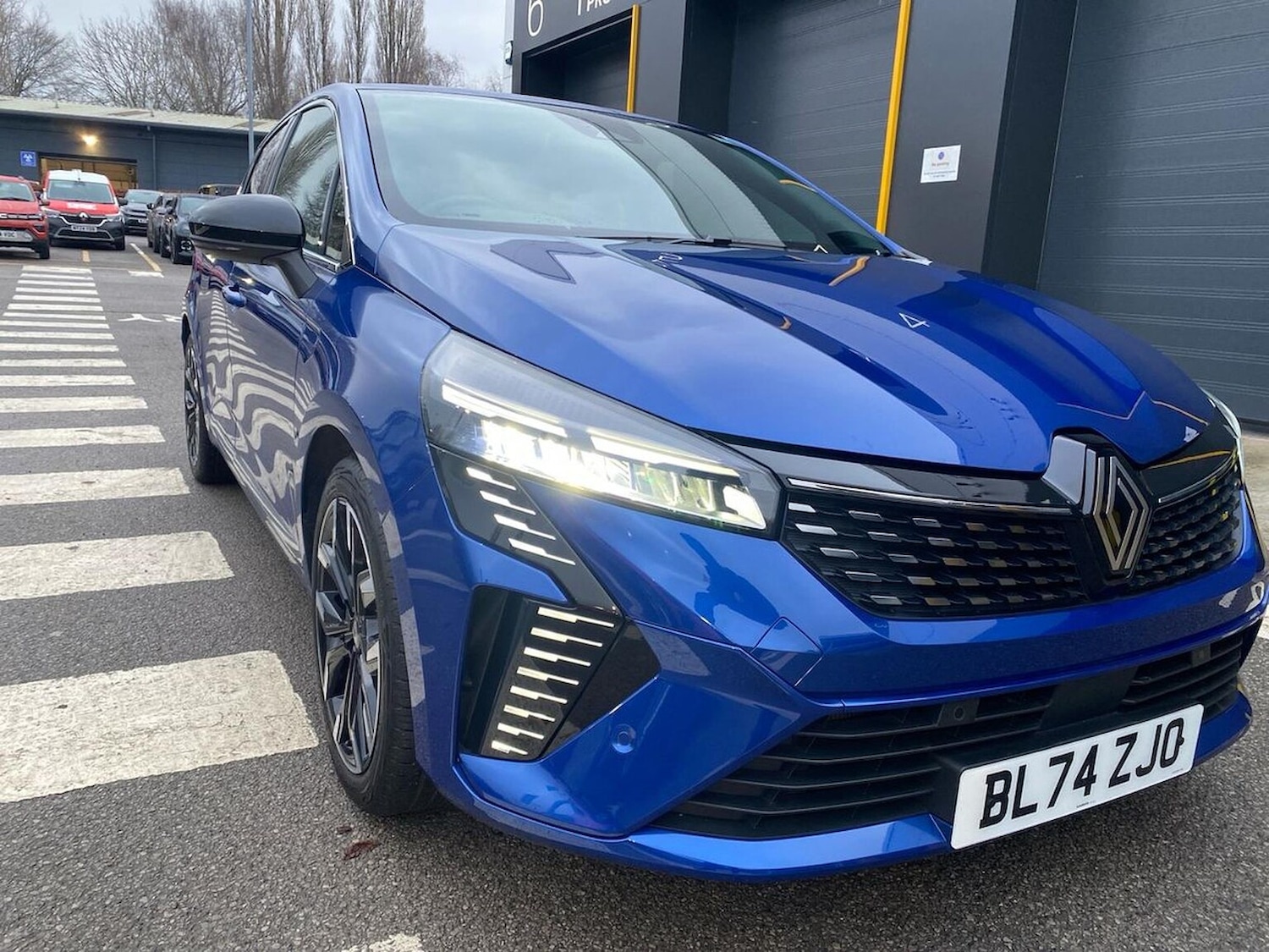 Used Renault Clio 2024 for sale - 77033498: Photo 41