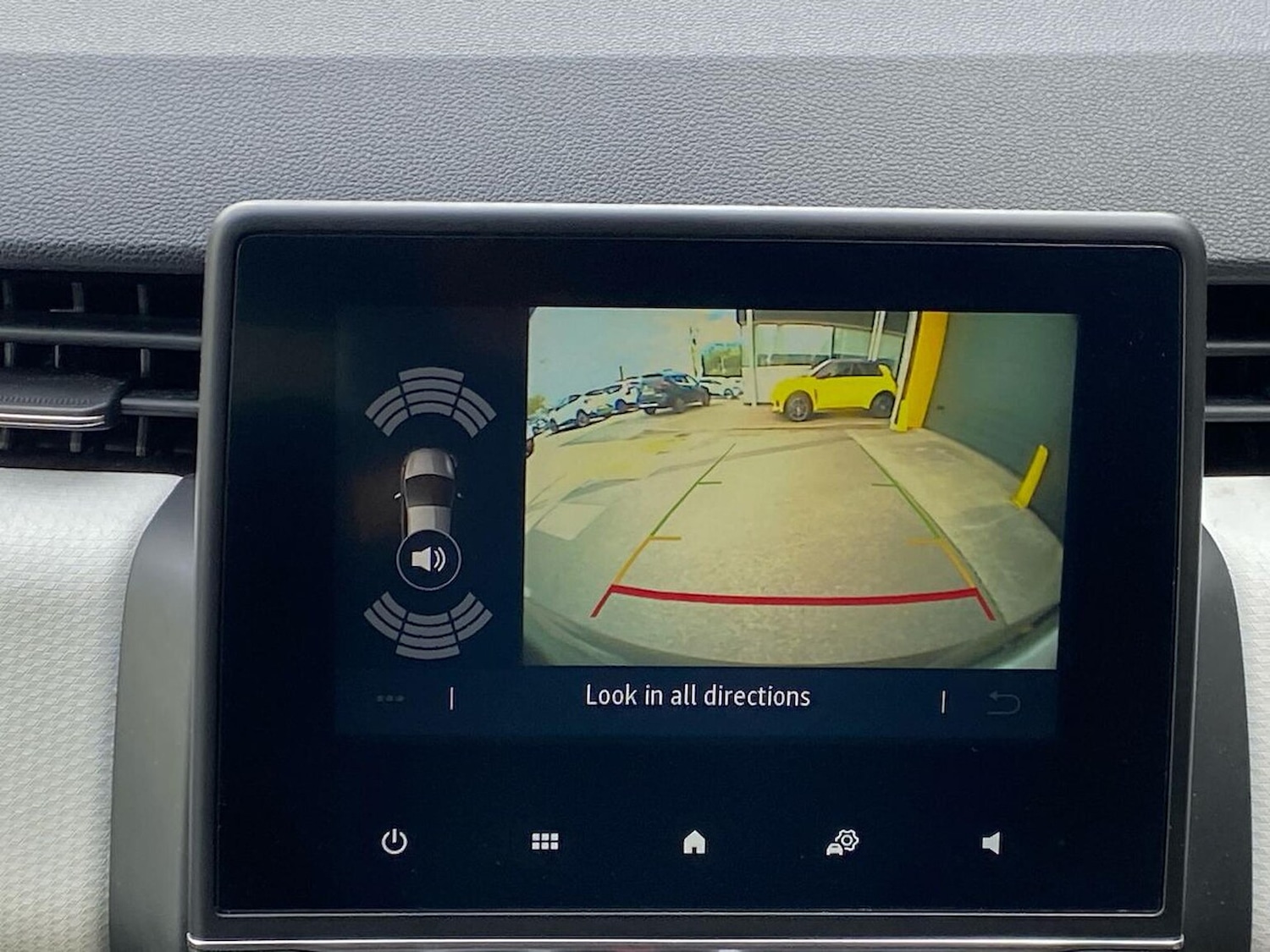 Used Renault Clio 2023 for sale - 76681745: Photo 23