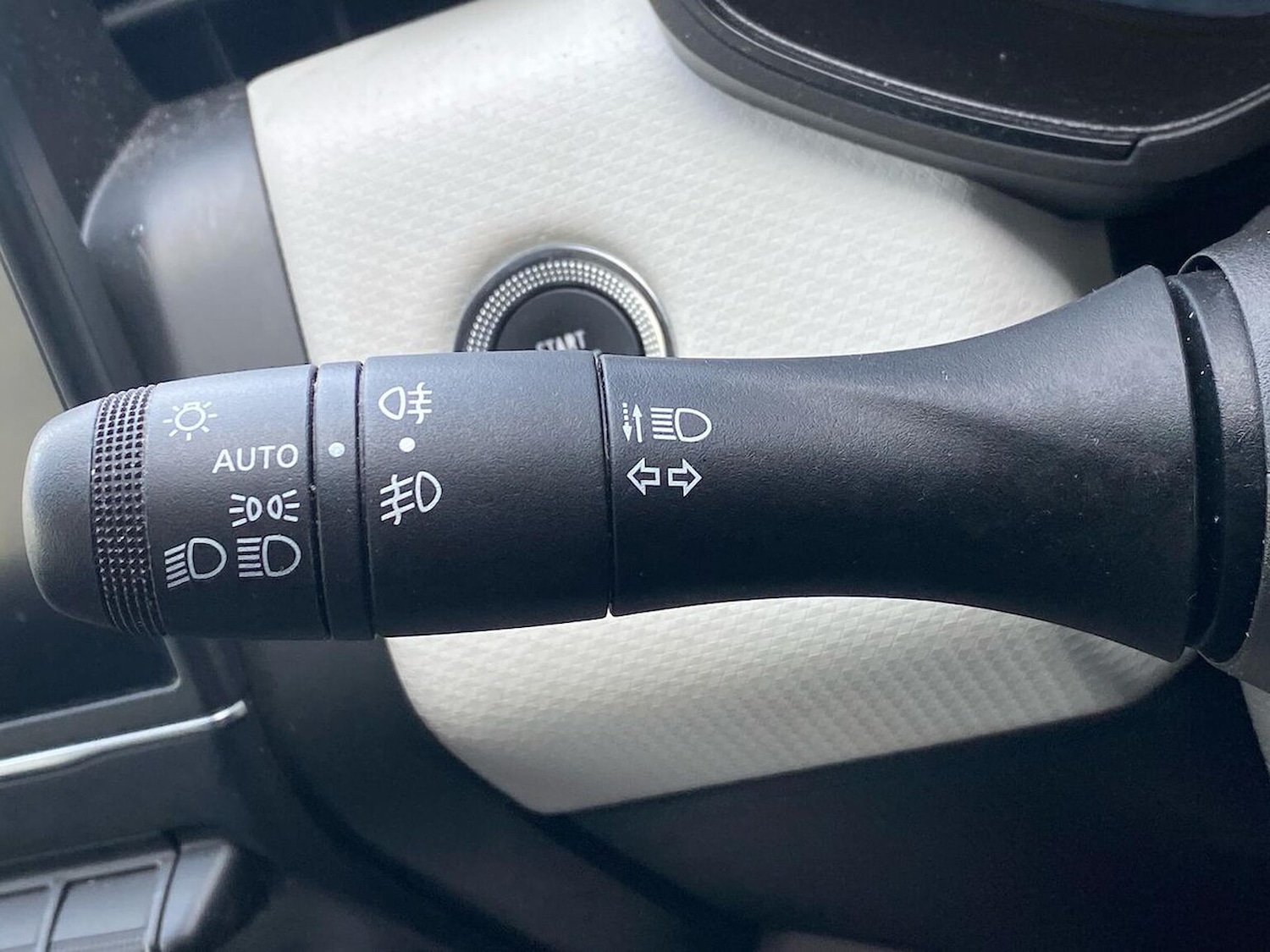 Used Renault Clio 2023 for sale - 76681745: Photo 28