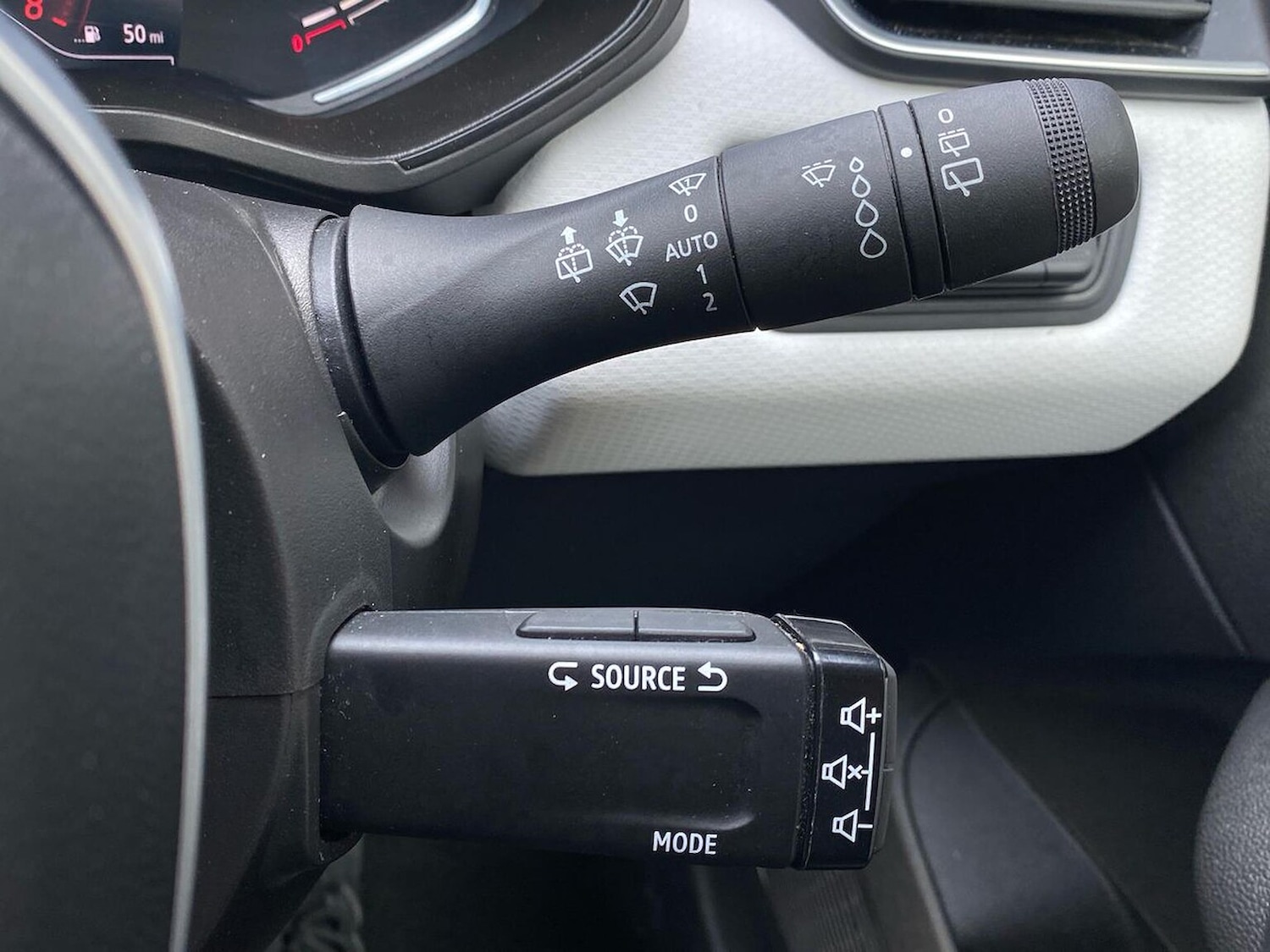 Used Renault Clio 2023 for sale - 76681745: Photo 29