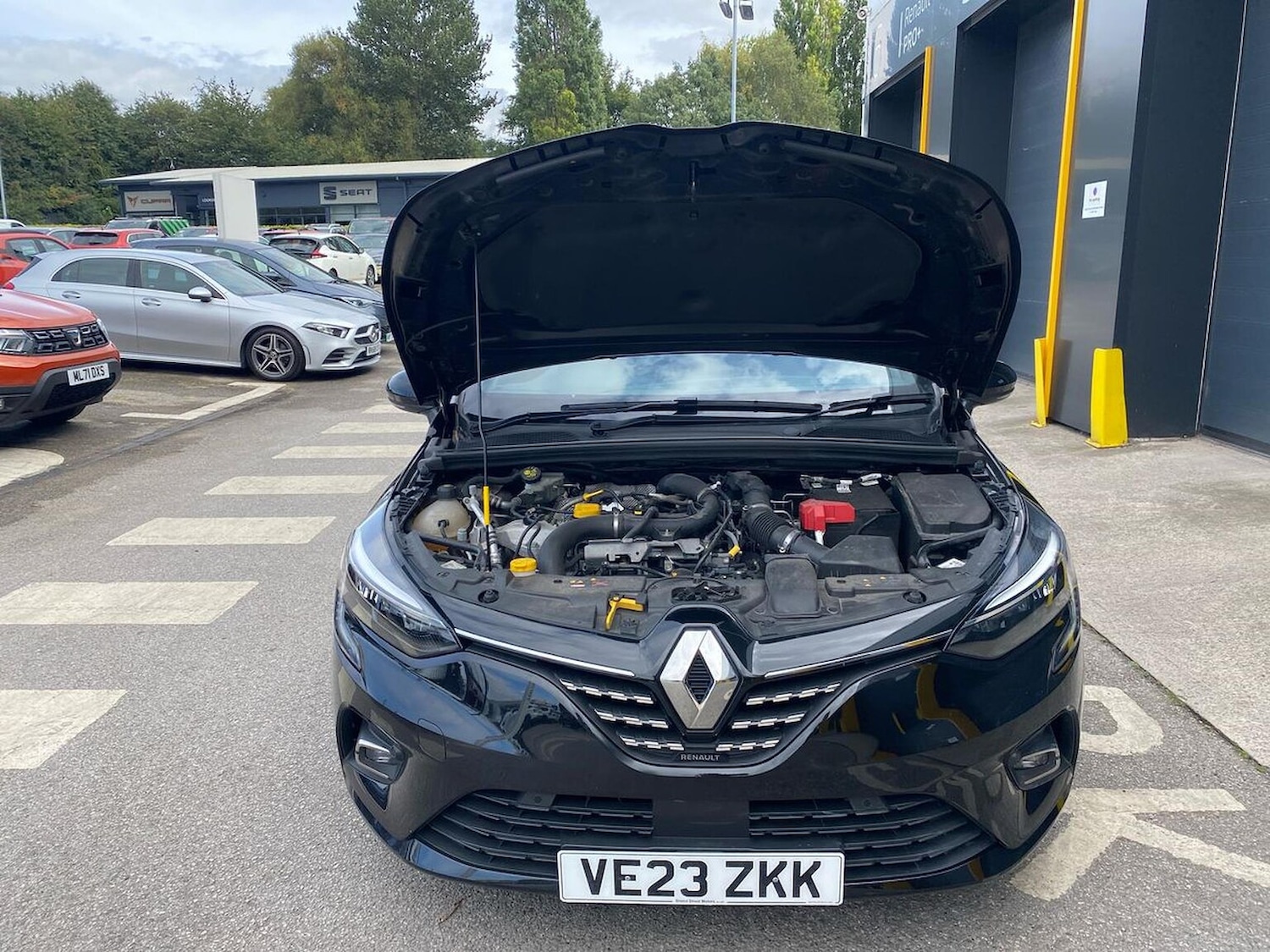 Used Renault Clio 2023 for sale - 76681745: Photo 35