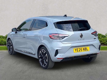 Used Renault Clio 2025 for sale - 78846514: Photo