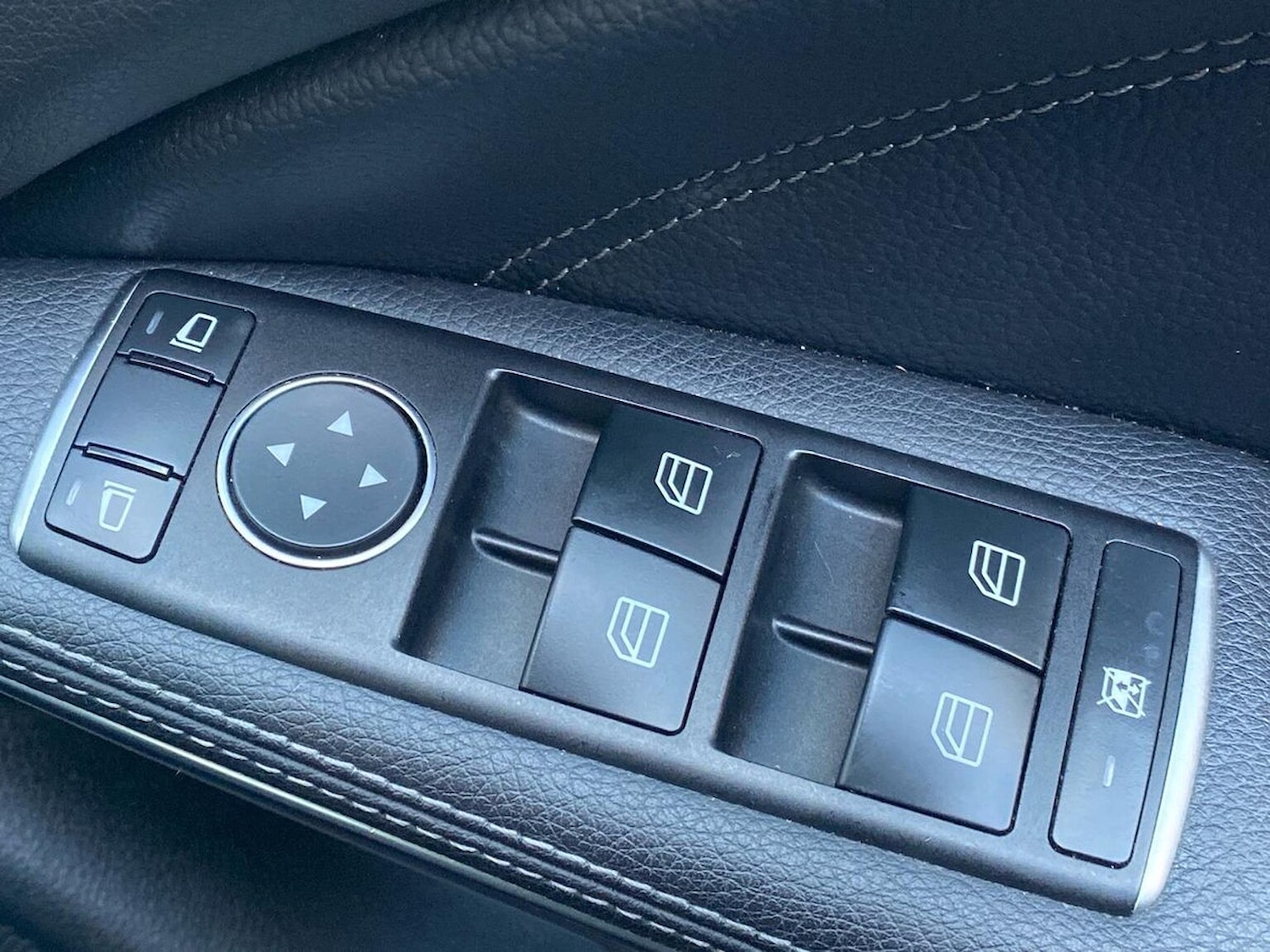 Used Mercedes-Benz A-Class 2016 for sale - 76958735: Photo 21