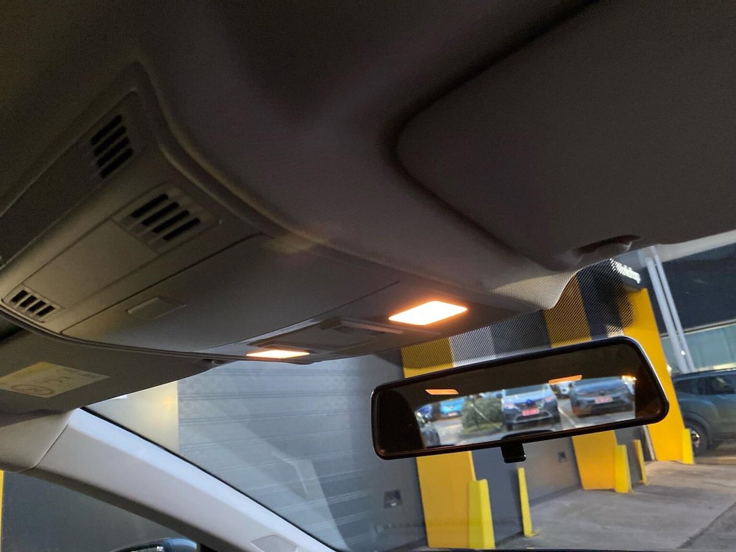 Used Volkswagen Polo 2019 for sale - 76643649: Photo 14