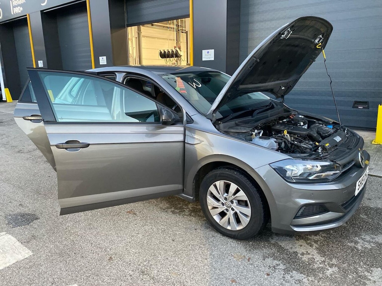 Used Volkswagen Polo 2019 for sale - 76643649: Photo 40
