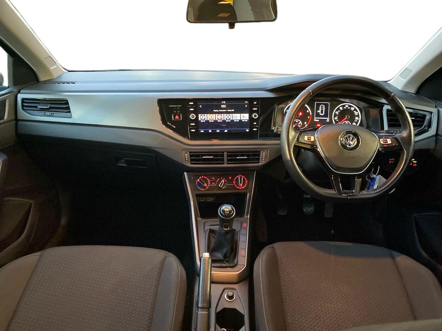 Used Volkswagen Polo 2019 for sale - 76643649: Photo 8