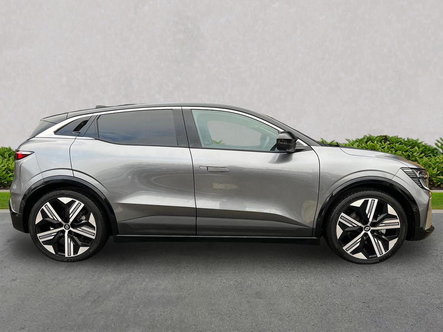 Used Renault Megane E Tech 2024 for sale - 77616774: Photo 3