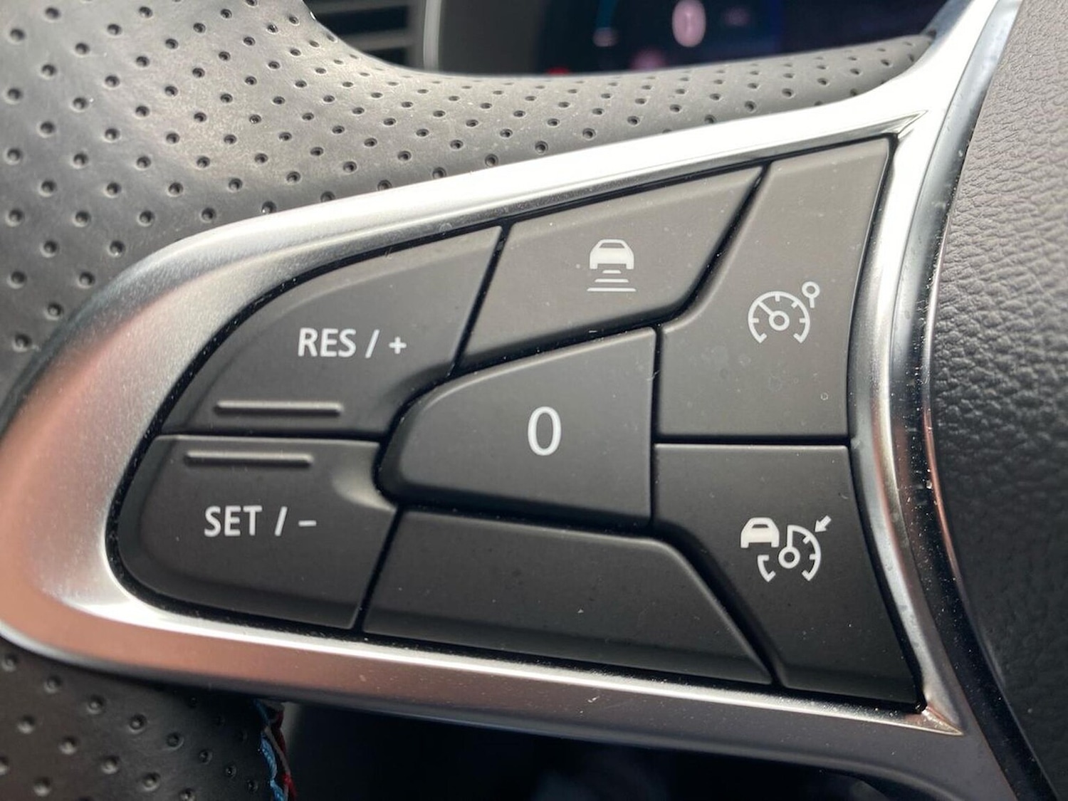 Used Renault Clio 2024 for sale - 78211174: Photo 29