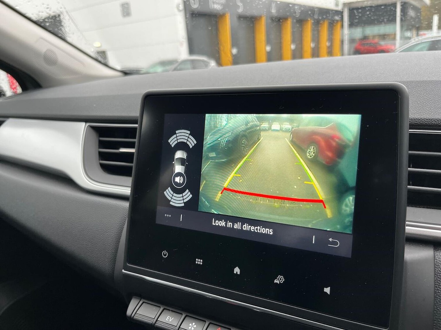 Used Renault Captur 2023 for sale - 76763410: Photo 23