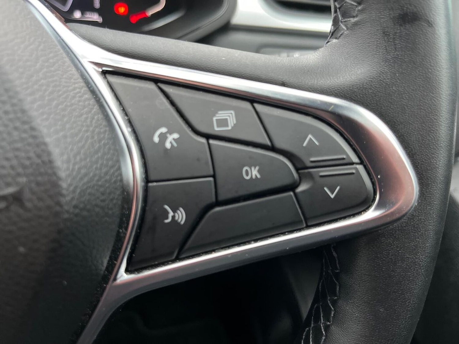 Used Renault Captur 2023 for sale - 76763410: Photo 26