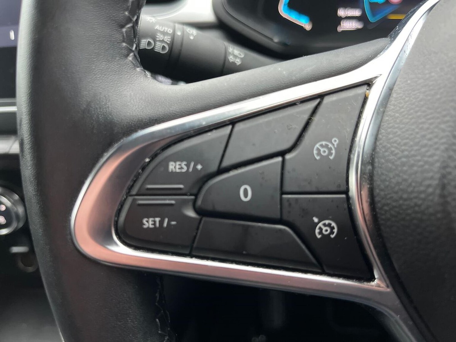 Used Renault Captur 2023 for sale - 76763410: Photo 27