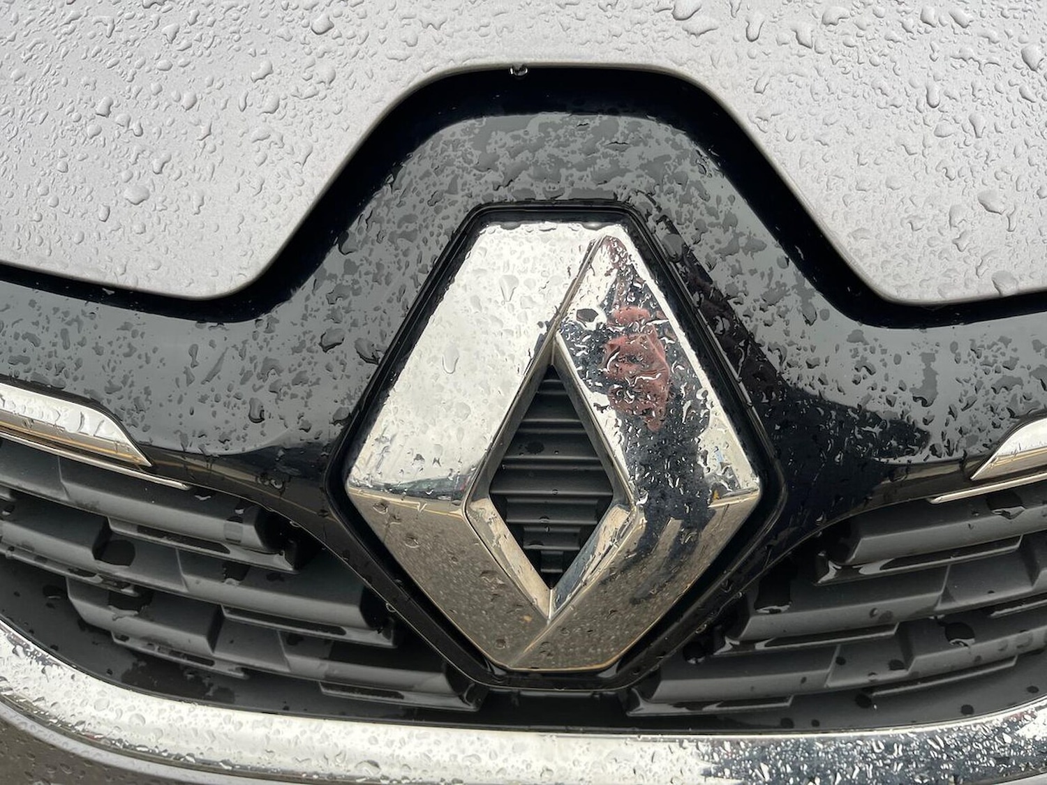 Used Renault Captur 2023 for sale - 76763410: Photo 33