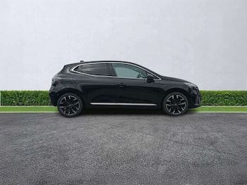 Used Renault Clio 2025 for sale - 79580808: Photo