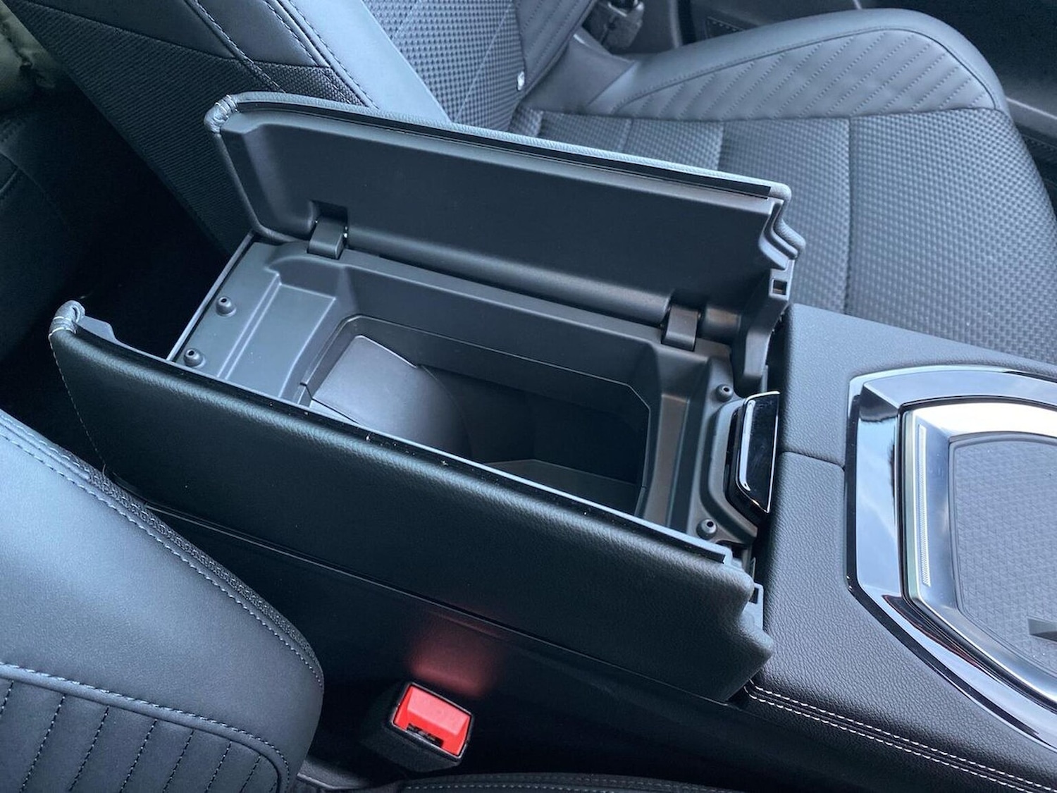 Used Renault Austral 2025 for sale - 76918976: Photo 51