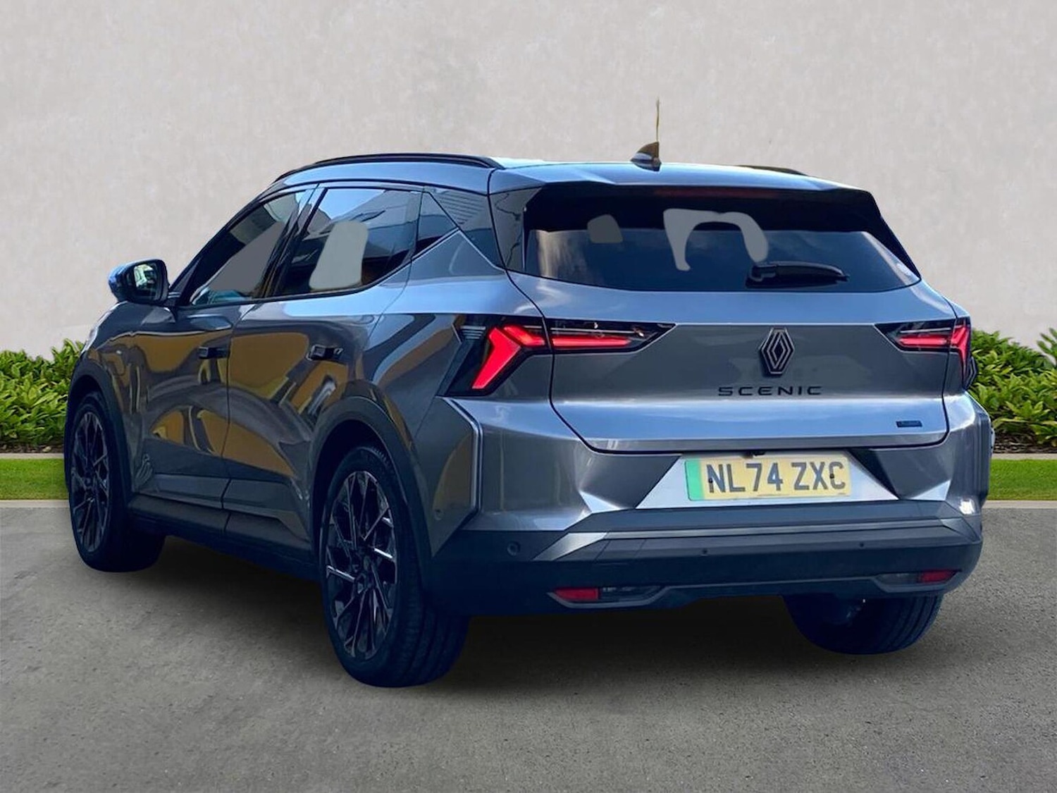 Used Renault Scenic E-Tech 2024 for sale - 77542509: Photo 2